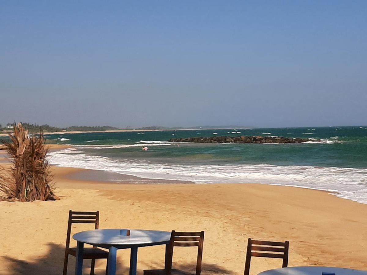 Lobster Beach 호텔 탕갈레 외부 사진